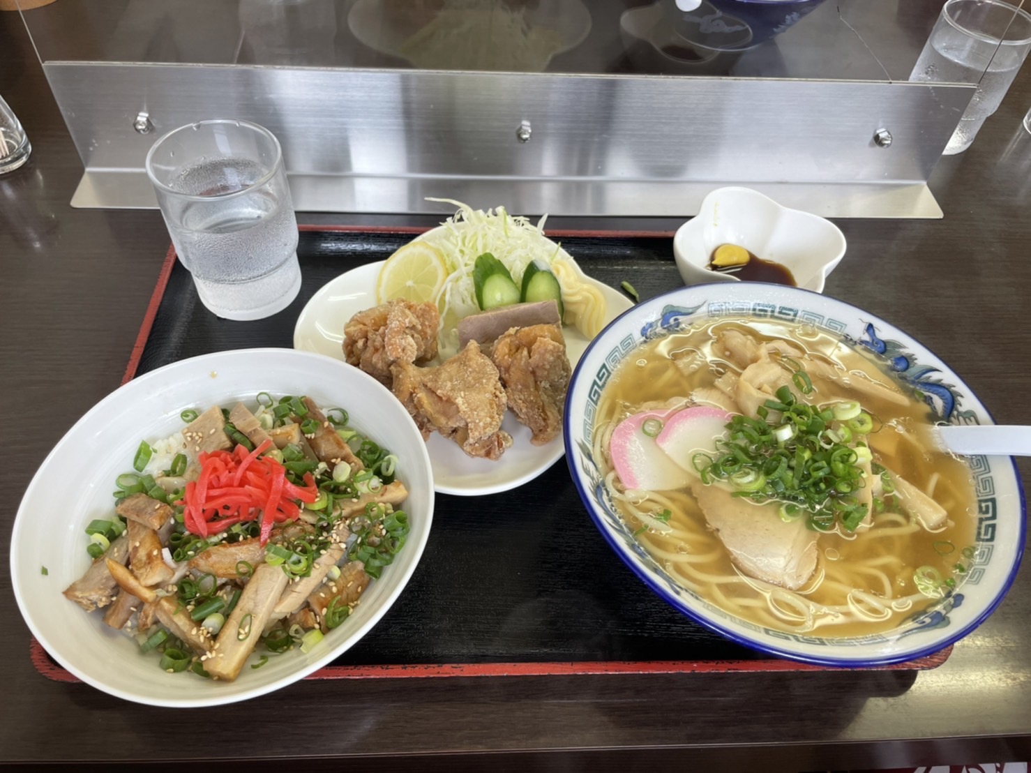 岡山の少し？変わったラーメン屋さん 山金（やまきん）で【たい焼きラーメン】を頂く | ダイオウダンゴムシフェスティバル